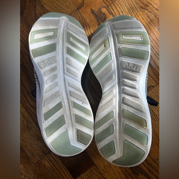 APL Women’s TechLoom Pro Gradient Athletic Shoes Size: 8.5 - Picture 8 of 9